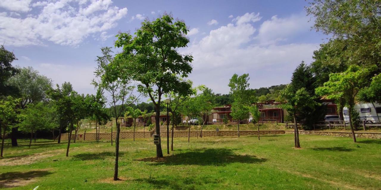 Small Camp Il Poggetto Troghi Exterior photo